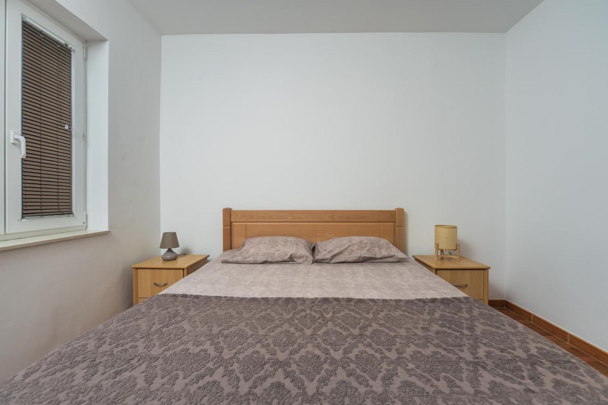 Apartments Franicevic Petrovac Екстер'єр фото